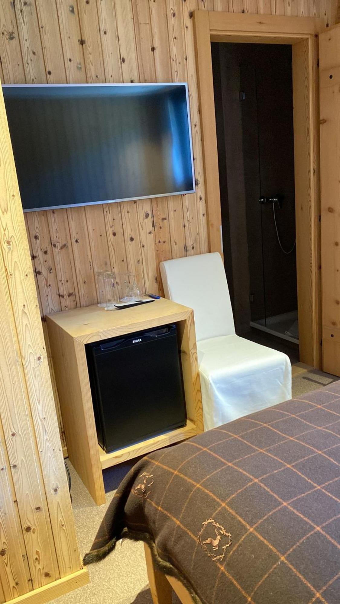 Hotel Sanetsch Gsteig Екстер'єр фото
