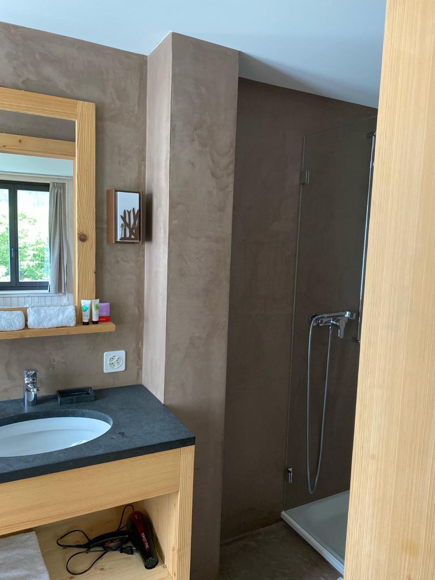 Hotel Sanetsch Gsteig Екстер'єр фото